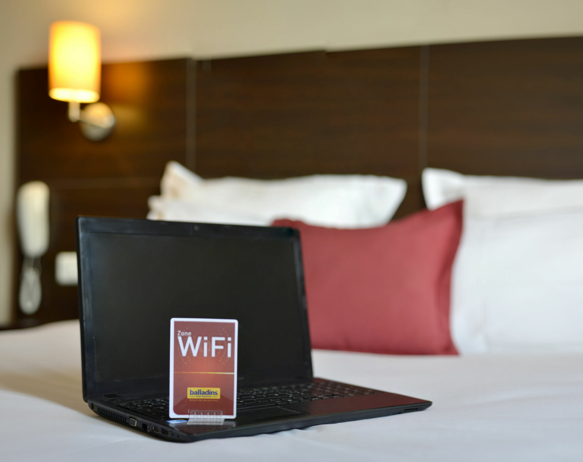 Отель Ibis Styles Paris Женвилье Экстерьер фото
