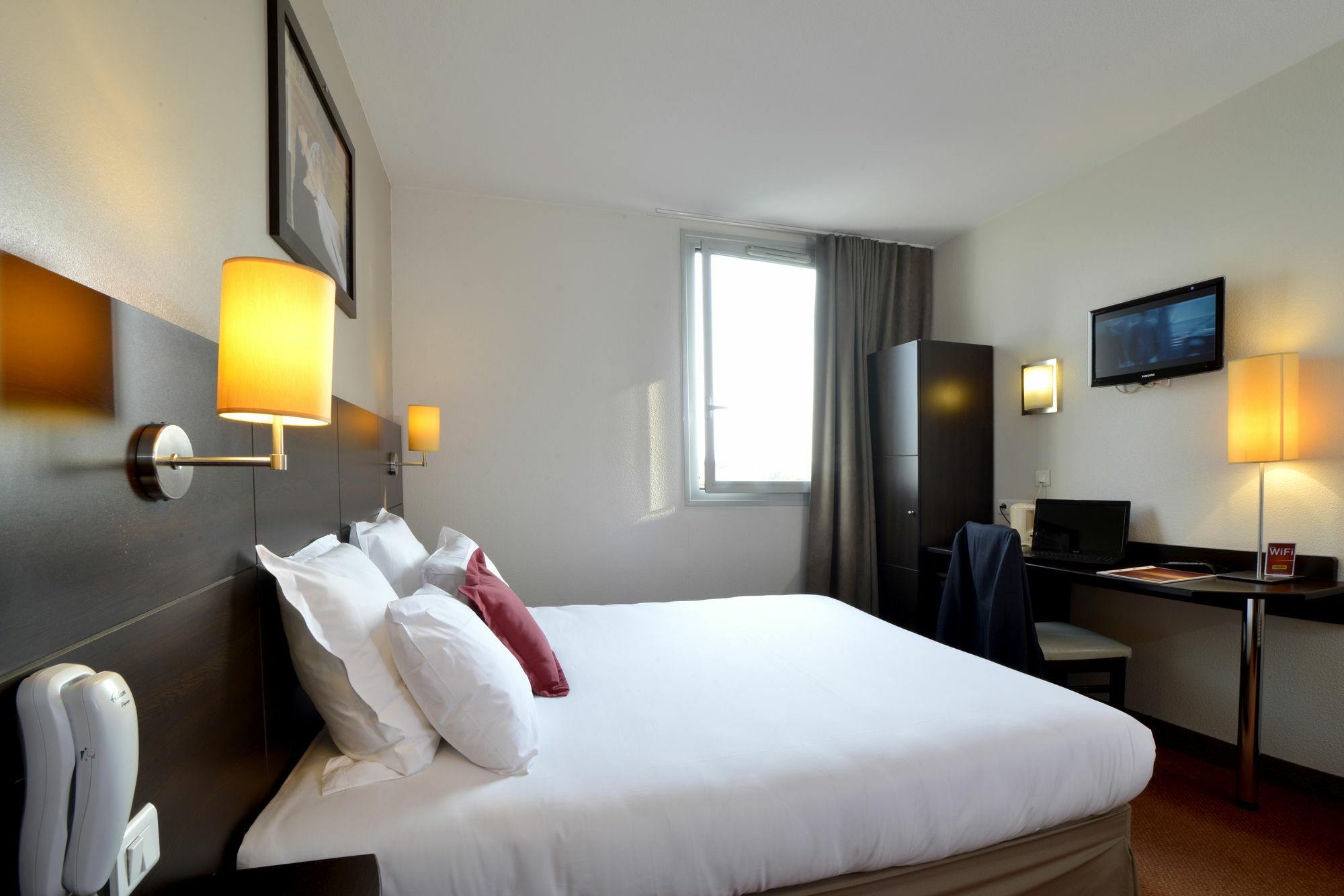 Отель Ibis Styles Paris Женвилье Экстерьер фото